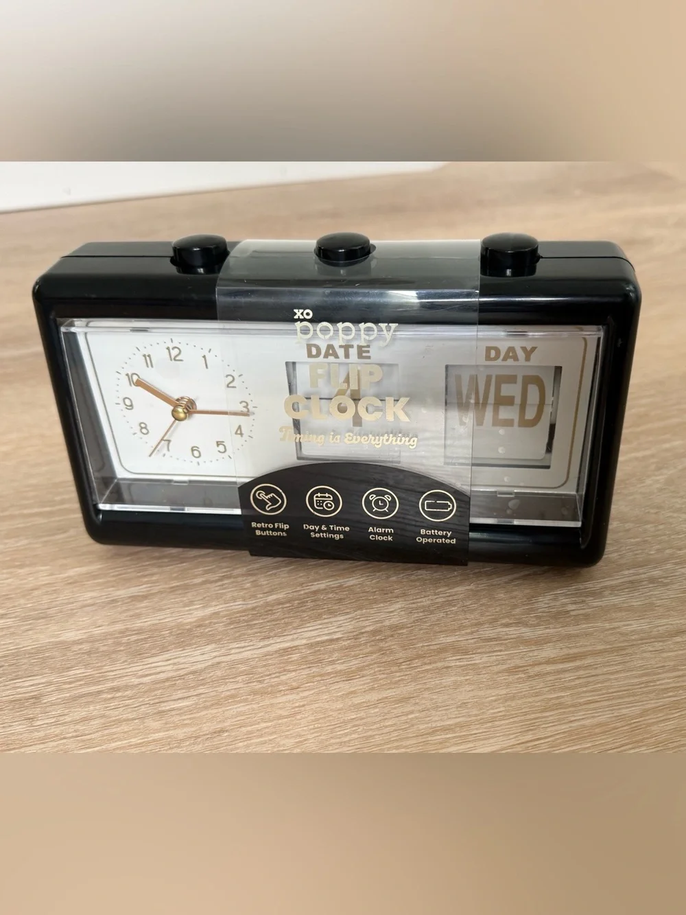 XO Poppy Flip Clock New Retro Black Case White Dial Gold Hands Markers Day Date